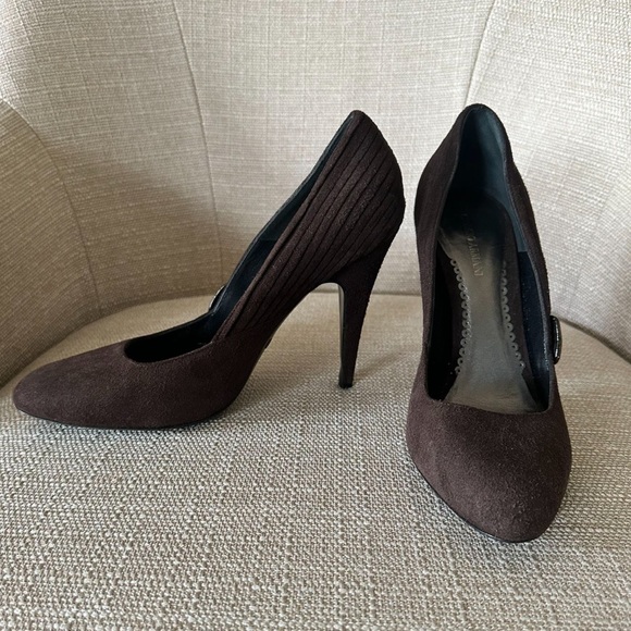 Giorgio Armani Suede Brown Pumps - Size 38 - Picture 4 of 8